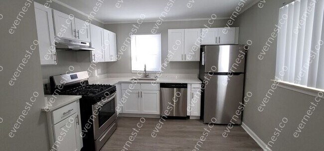 Foto del edificio - 2332 Fisher St