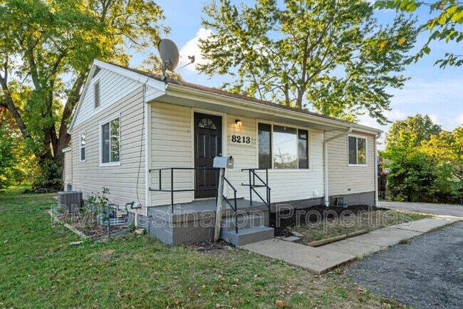 Building Photo - 8213 Raytown Rd
