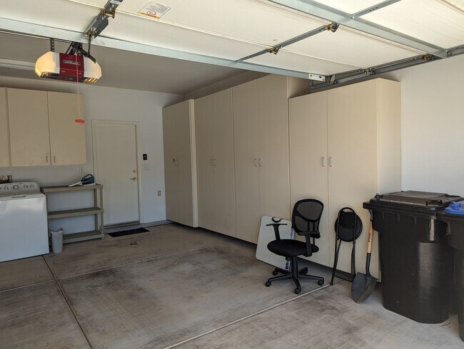 Building Photo - A Fabulous 2 Bedroom Home in Sun City McDo...