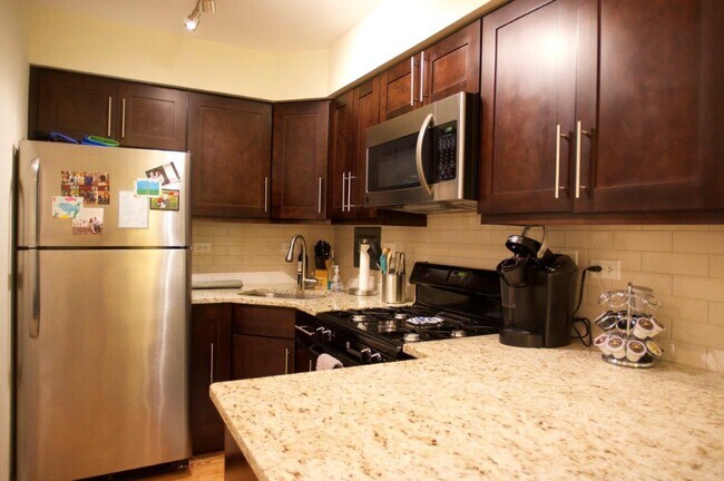 Building Photo - 2629 N Hampden Ct