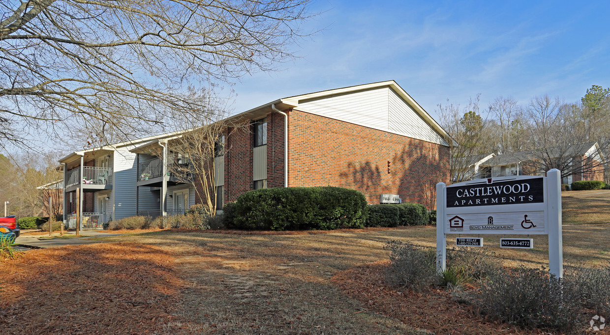 Primary Photo - Castlewood Apartments