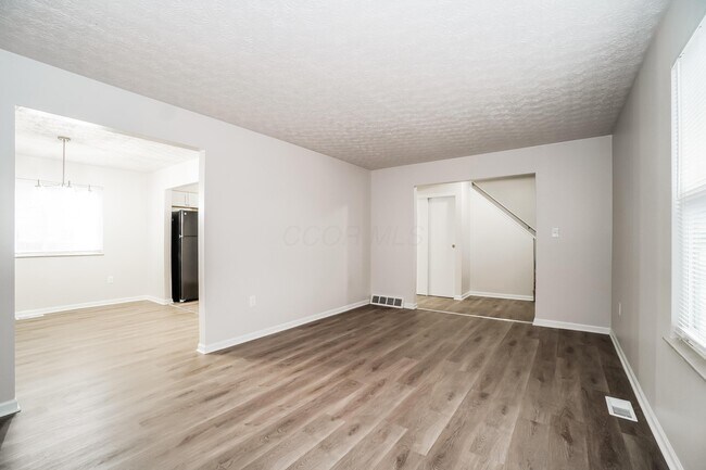 Foto del edificio - 6605 Hancock Ct