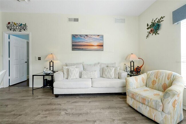 Building Photo - 2618 Lodi Cir
