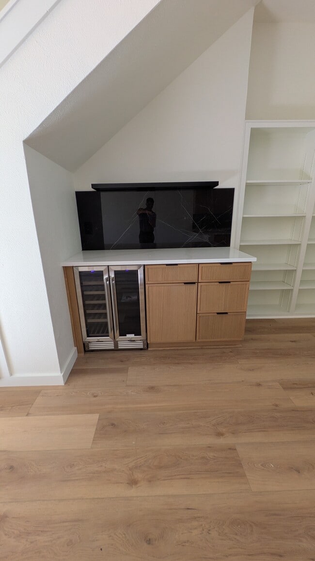 Building Photo - 3944 Buena Vista St