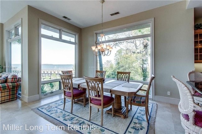 Building Photo - 4 br, 4.5 bath House - 3 Charlesfort Place