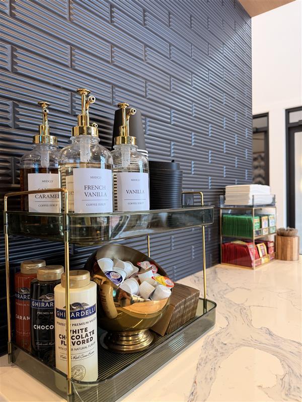 Foto del edificio - Cypress Point