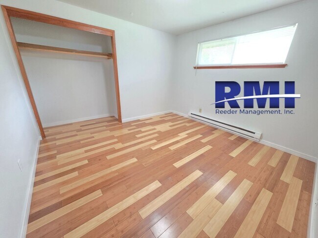 Foto del edificio - 7409-7411 20th St W