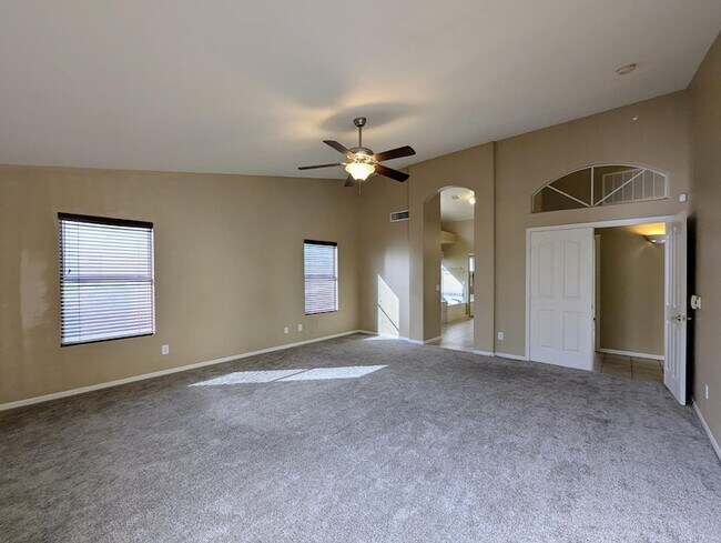 Foto del edificio - 12417 W Encanto Blvd