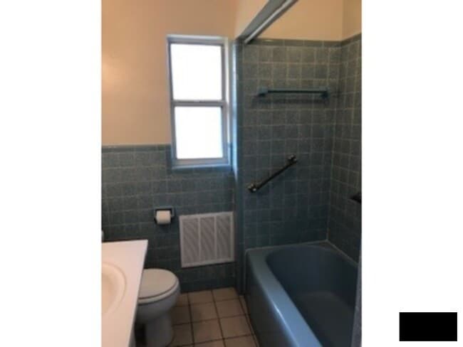 Building Photo - Large Corner Lot, Fenced in Yard, New Flooring, Fresh Paint, Lawn Care Included!