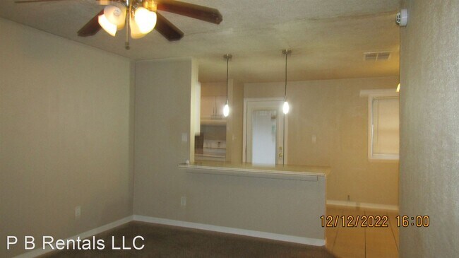 Building Photo - 3 br, 1 bath House - 4821 NW Pollard Avenue