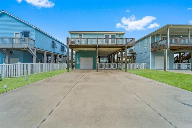 Building Photo - 22122 Cantina Dr