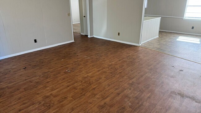 Foto del edificio - 995 Live Oak Dr