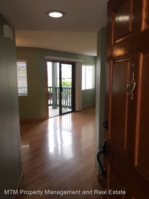 Building Photo - 3067 Charwood Ct