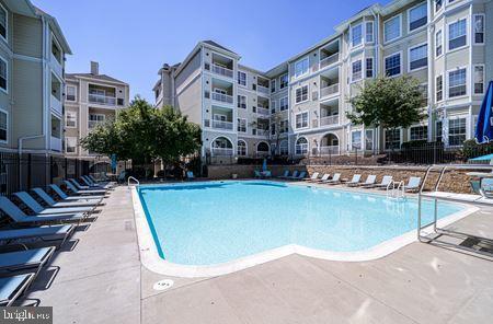 Foto del edificio - 4550 Strutfield Ln