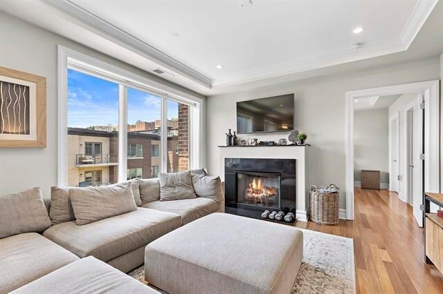 Foto del edificio - 250 Henley Pl