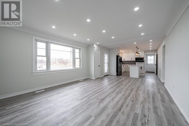 Building Photo - 426 McNeilly Rd