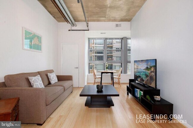 Foto del edificio - 1300 N St NW
