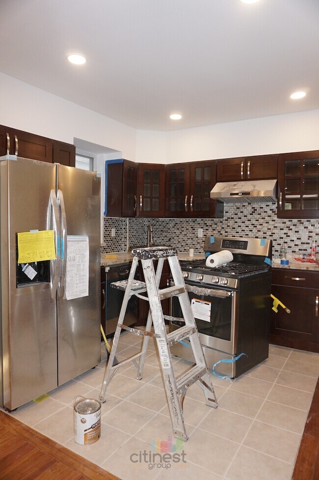 Building Photo - 97 Gelston Ave
