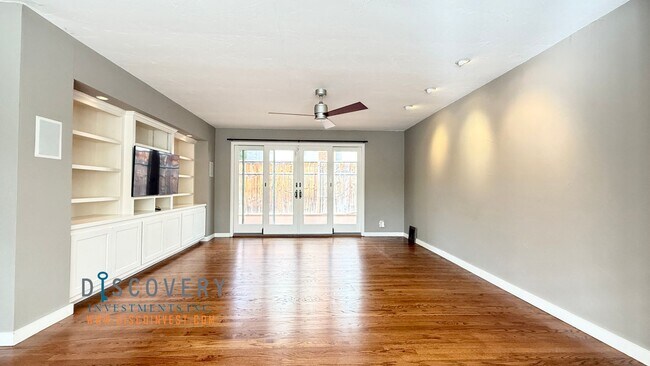 Building Photo - Chic Piedmont Pines home with Enclosed Yard