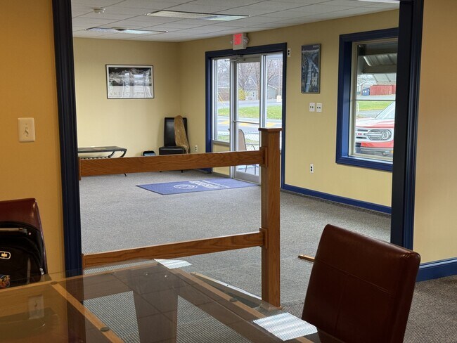 Building Photo - 3133 Zuck Rd