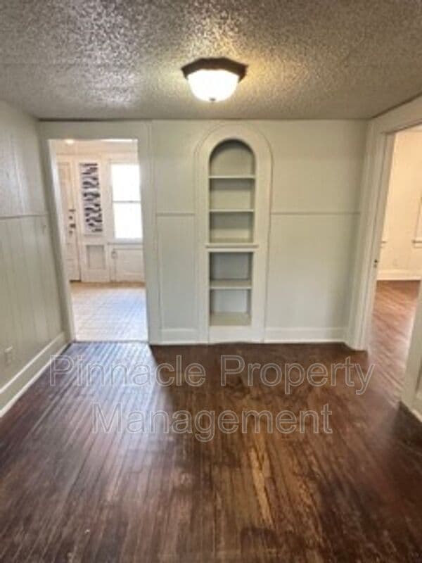 Building Photo - 1315 Guadalupe St