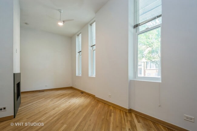 Building Photo - 2058 N Seminary Ave