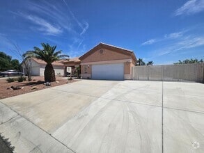 Building Photo - 2882 Moonlight Dr