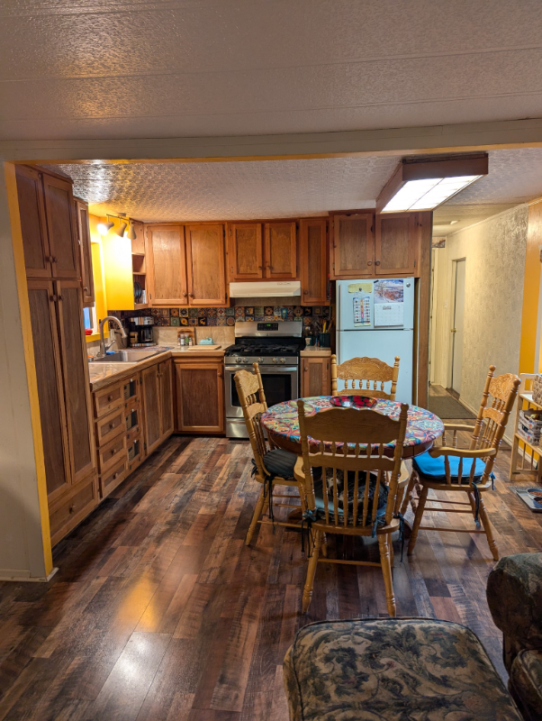 Building Photo - 232 Ivy Dr