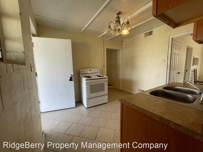 Building Photo - 1 br, 1 bath House - 602 Adamson Rd