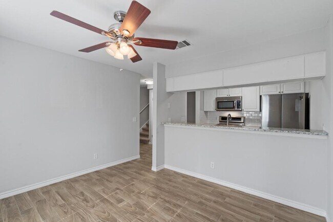 Foto del edificio - 3326 Foster Ln