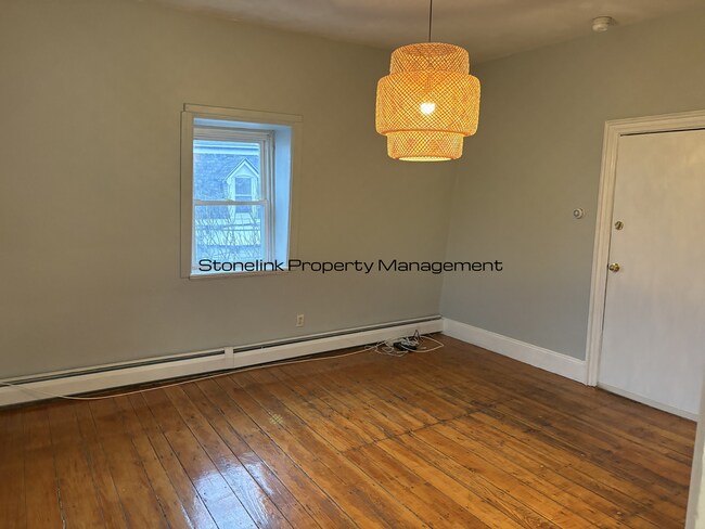 Building Photo - 124-126 Vinton Street
