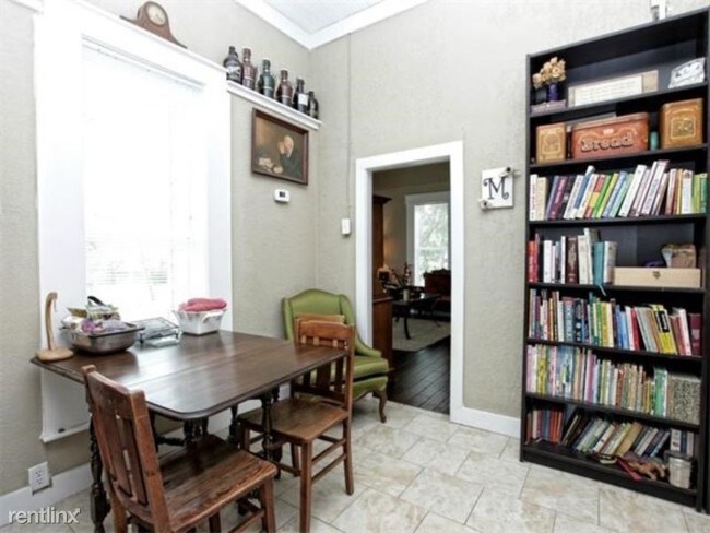 Foto del edificio - 2 br, 1 bath House - 204 Main St