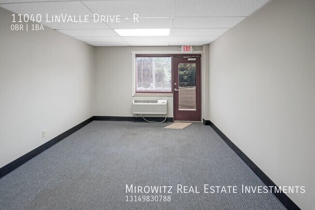 Foto del edificio - 1,075 Sqft South County Office Warehouse f...