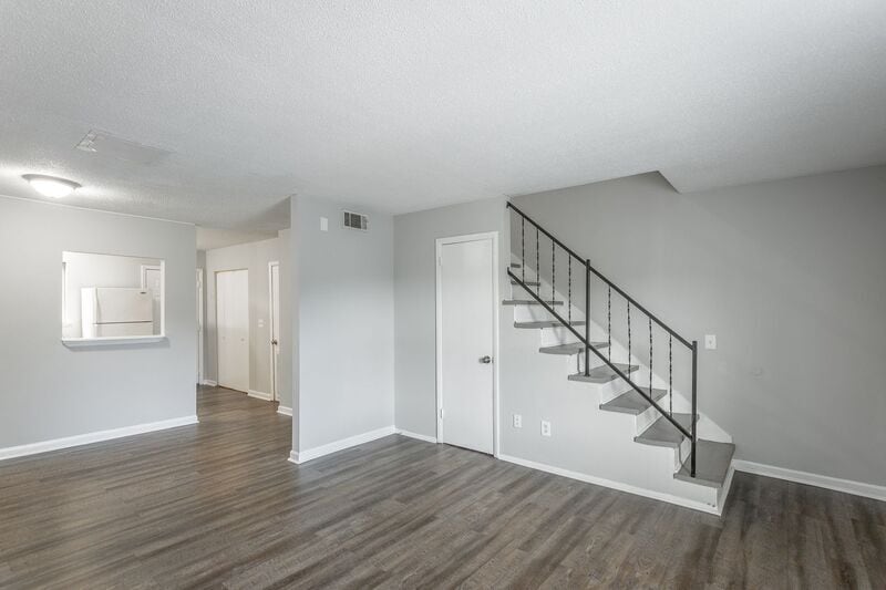 Photo - 4405 Delashmitt Road