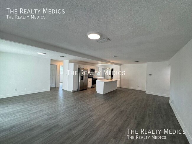 Foto del edificio - 1718 Palmer Ln