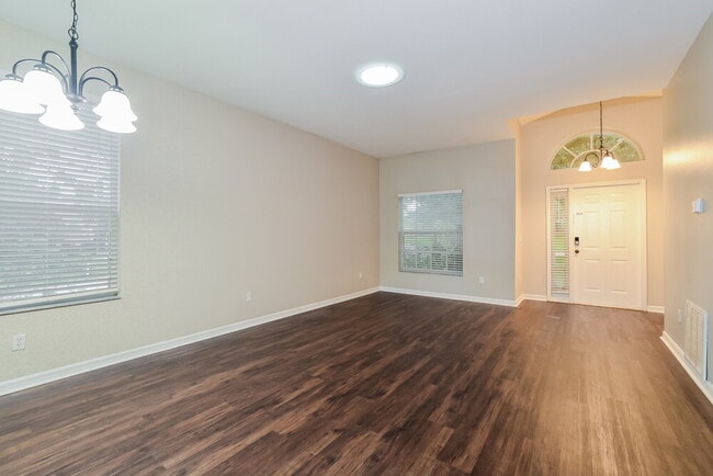 Foto del edificio - 1605 Golfside Village Ct