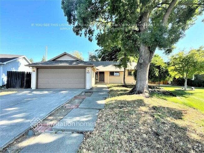 Building Photo - 385 Temple Dr