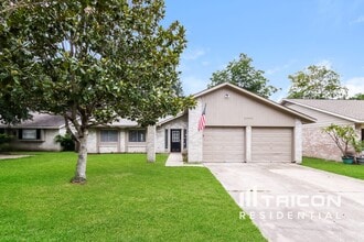Building Photo - 23426 Canyon Lake Dr