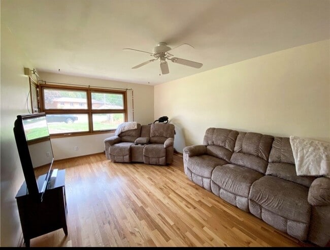 Building Photo - 1510 DelMatro, Ct