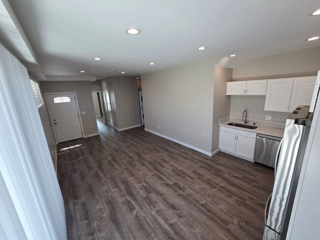 Foto del edificio - 4 Bed/ 2 Bath. Newly Built in 2023!