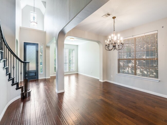 Photo - 3250 Woodbine Tr House