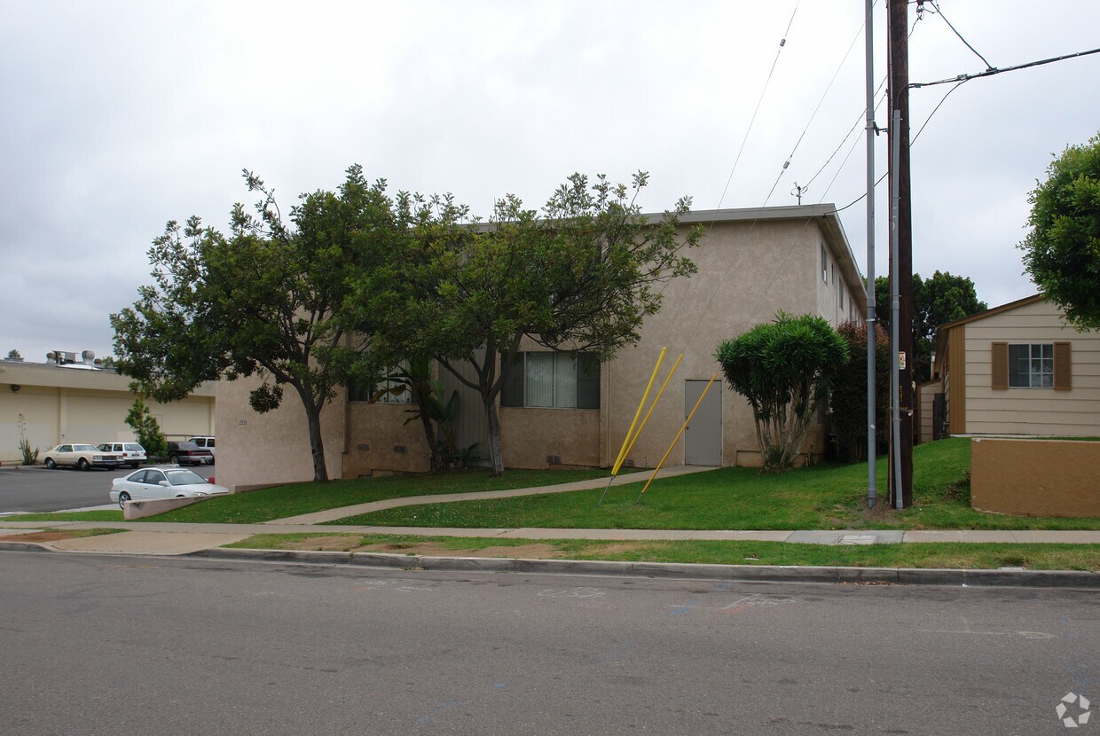 Foto del edificio - 789 Calla Ave