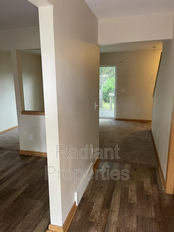 Foto del edificio - 1530 E 16th St