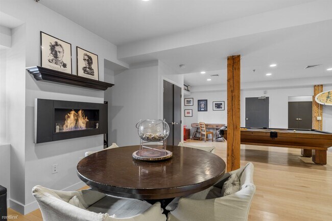 Building Photo - 1 br, 1 bath Condo - 72 Orange St Apt 1A