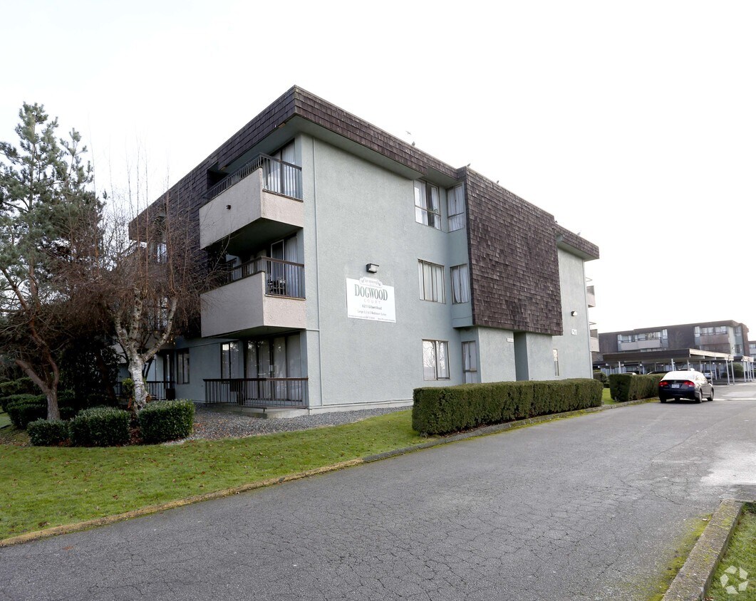 Photo du bâtiment - Dogwood Court
