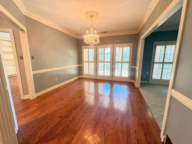 Building Photo - 1850 Wood Oak Dr
