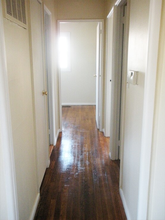 Building Photo - 1124 Hedgewood Dr
