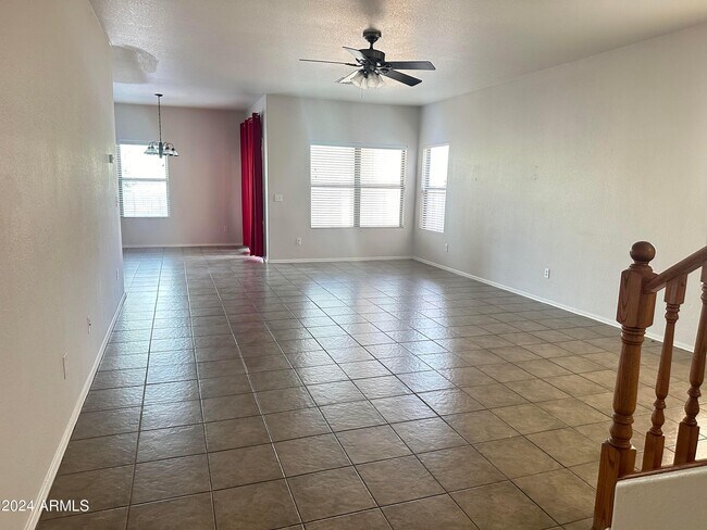 Foto del edificio - 3264 Chaparral Rd