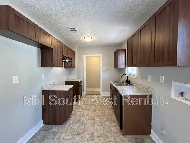 Foto del edificio - 151 N Merton St