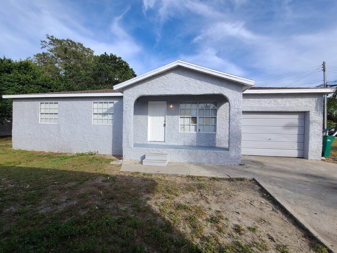 360 Jeru Blvd, Tarpon Springs, FL 34689 House for Rent in Tarpon